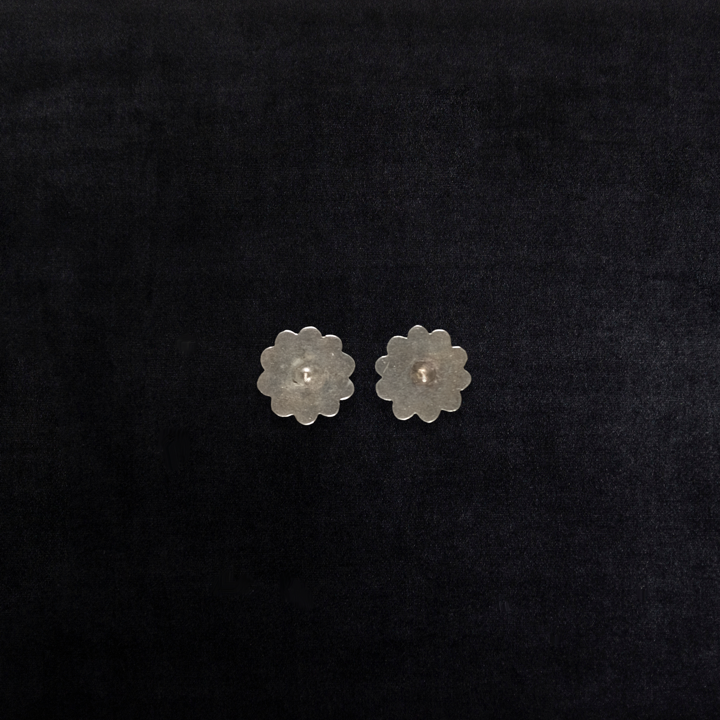 Vintage Sterling Silver Fluted Flower Earrings