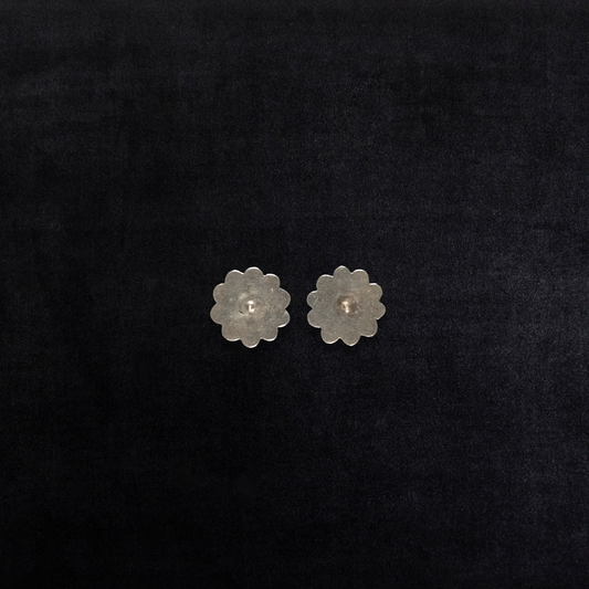 Vintage Sterling Silver Fluted Flower Earrings
