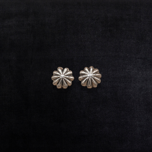 Vintage Sterling Silver Fluted Flower Earrings