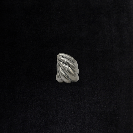 Vintage Sterling Silver Sculptural Ribbed Ring