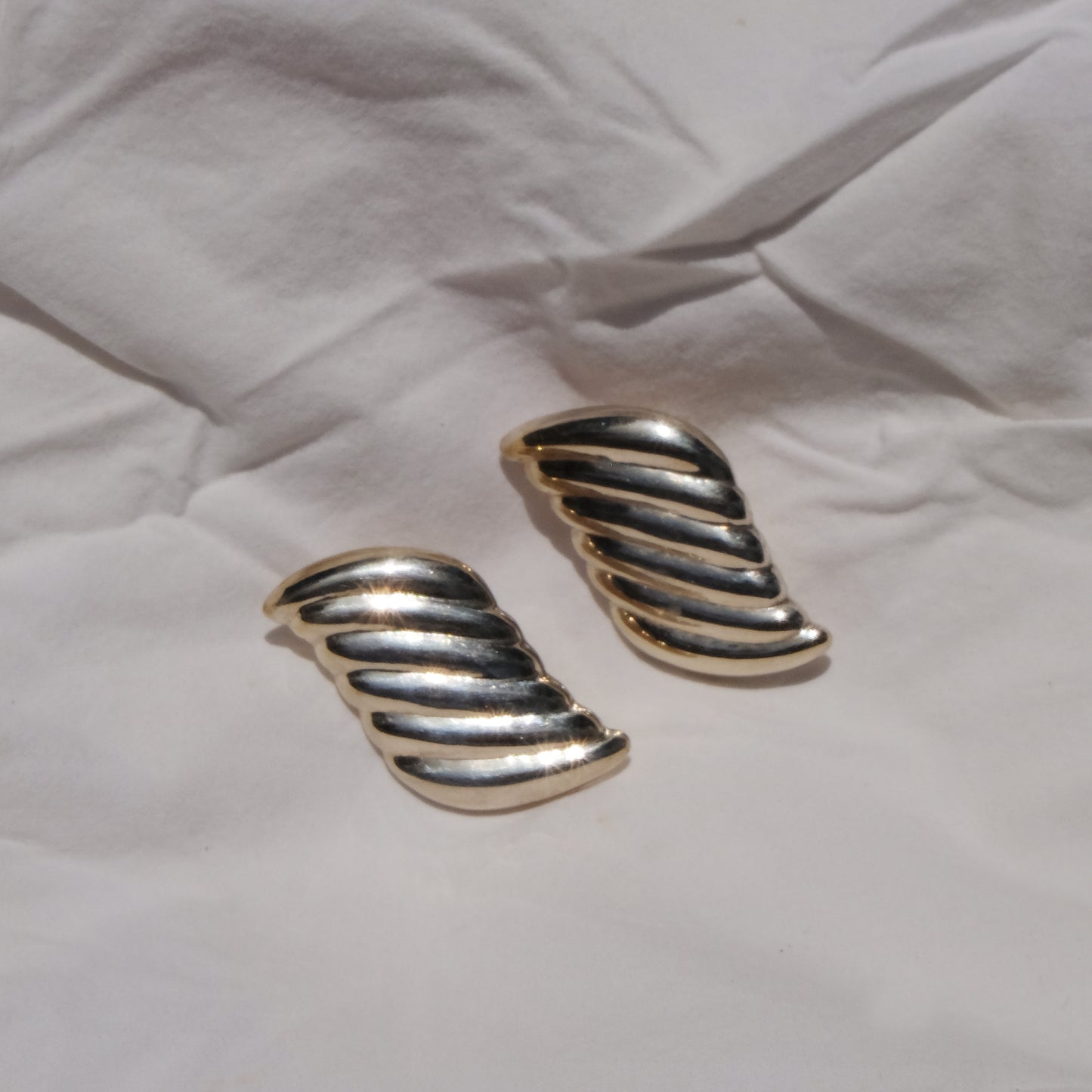 Vintage Sterling Silver Ribbed Earrings