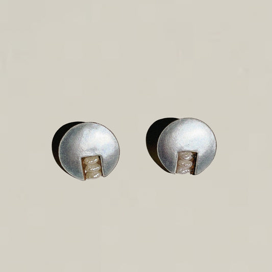 Vintage Disc Pearl Earrings