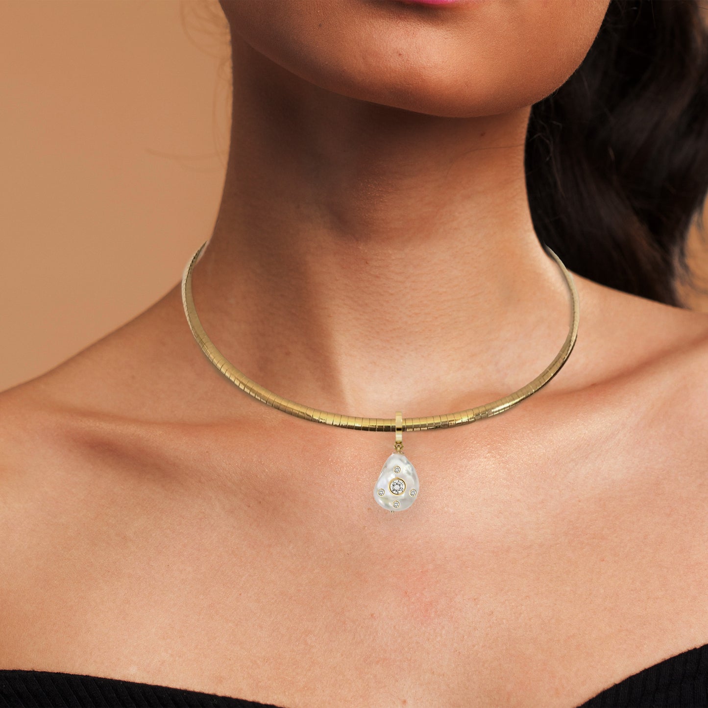 Pearla Collar Necklace