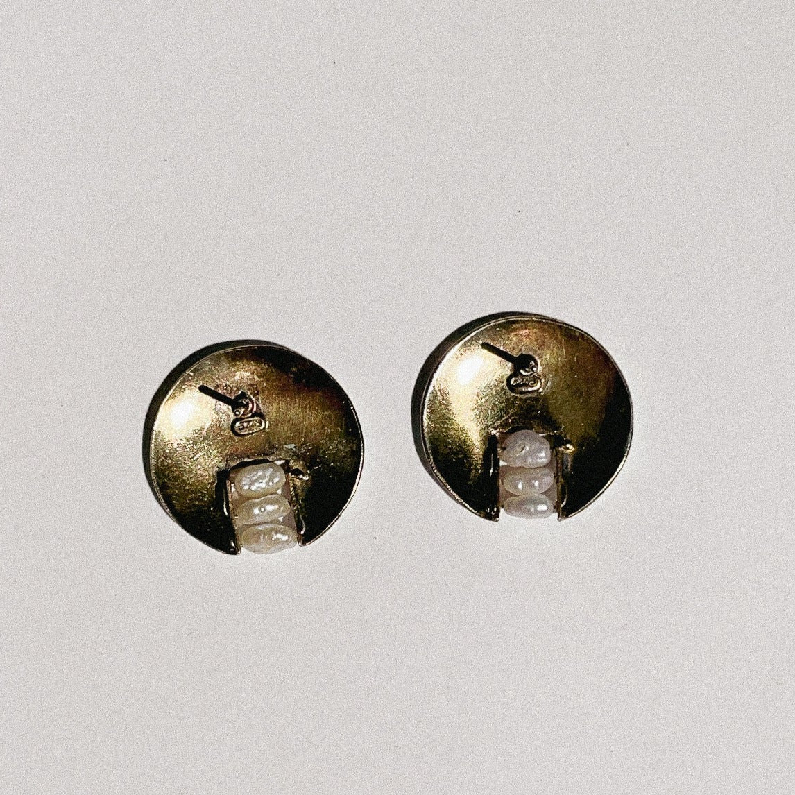 Vintage Disc Pearl Earrings